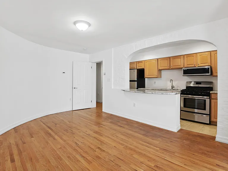 113 Sussex St #GRDN — Photo 7