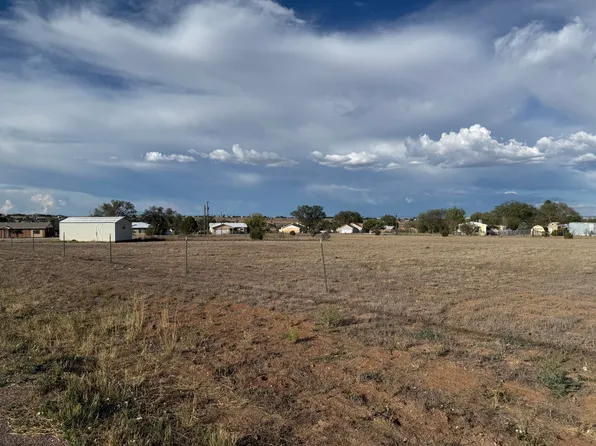 109 Aspen Rd, Edgewood, NM 87015
