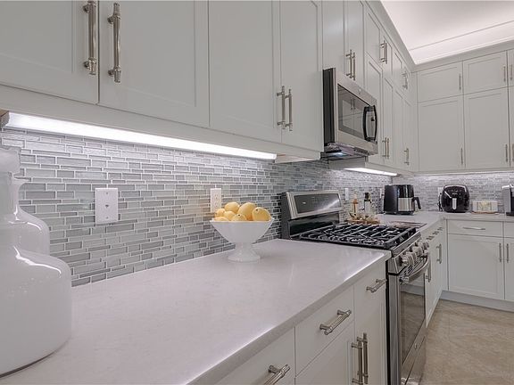 4th image of 28373 Turin Ct