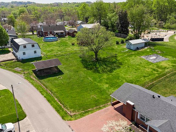 5th image of 2301 Sharon Rd