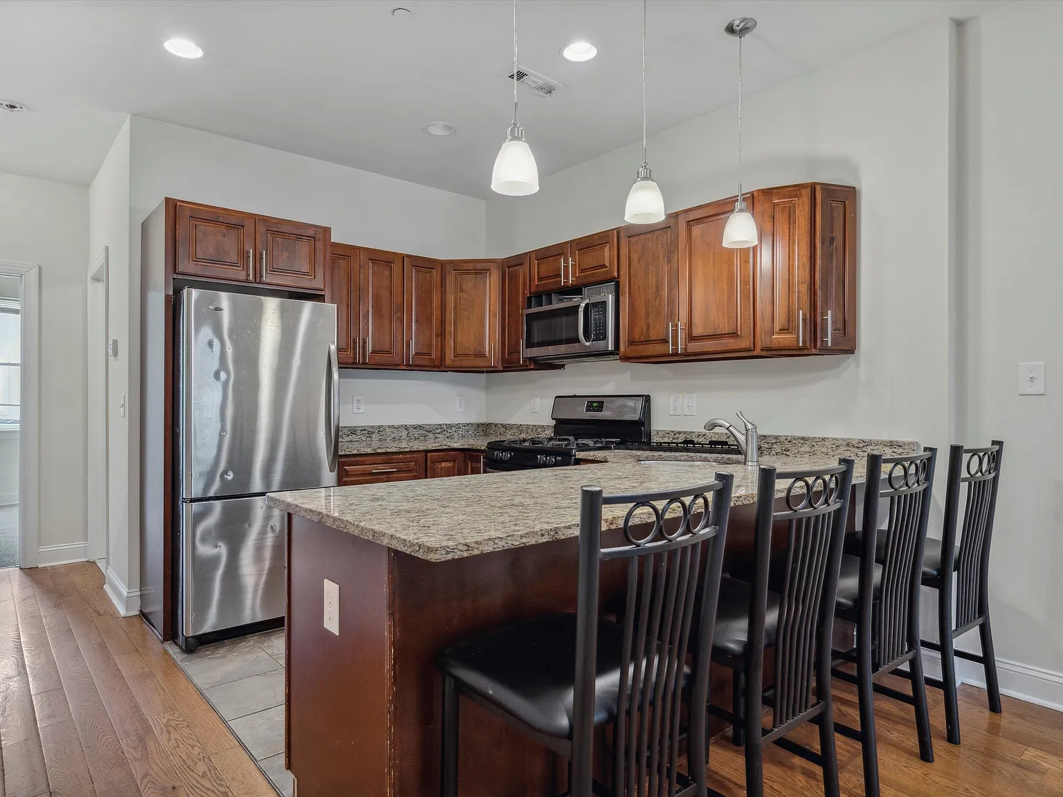 2107 N 17TH ST Unit B — Photo 1