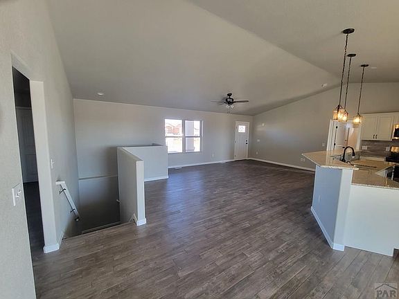 3rd image of 1352 N Blazing Star Ln