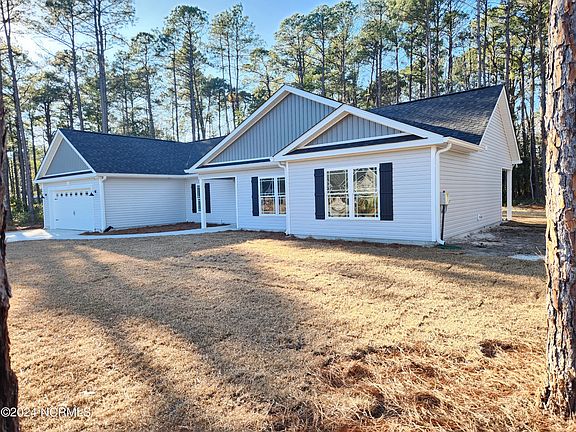 3rd image of 141 Crossroad Drive NW