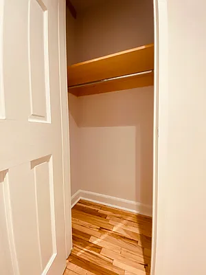 Rented by Metropolis Real Estate of Manhattan | media 14