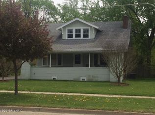 166 W Saint Joseph St, Coloma, MI 49038