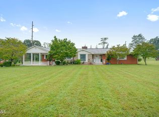 207 Westhills Dr, Rogersville, TN 37857