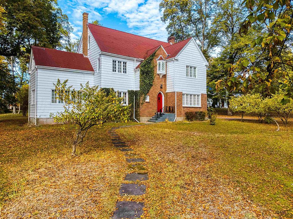 1st image of 68 Cottage St