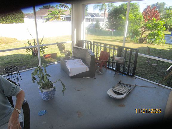 4th image of 1417 SW 15th St