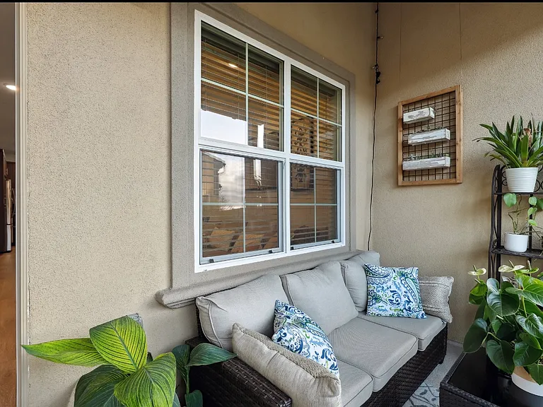 Blackstone Dr — Photo 13