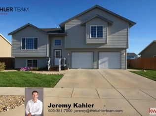 5234 Savannah St, Rapid City, SD 57703
