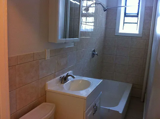 Rented by Ready Group | media 11