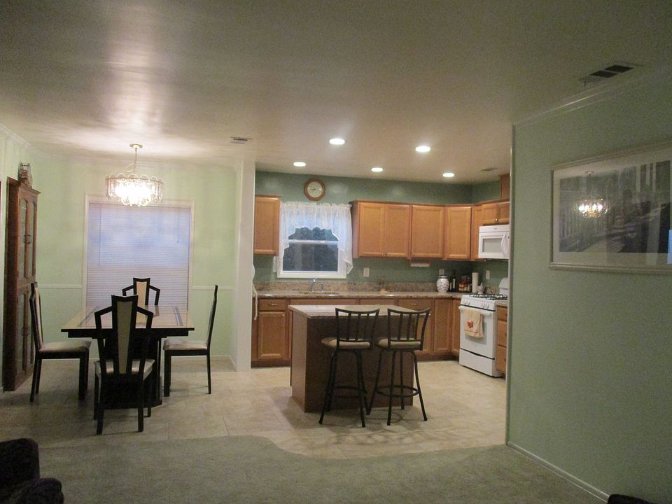 2nd image of 13924 Oval Dr