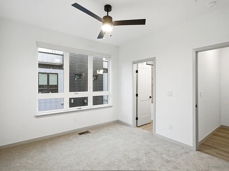 University Hills Townhomes — Photo 15