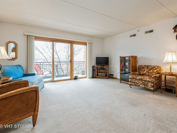 5th image of 5005 Warren St #2-308
