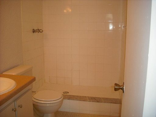 5th image of 419 Executive Center Dr APT 108