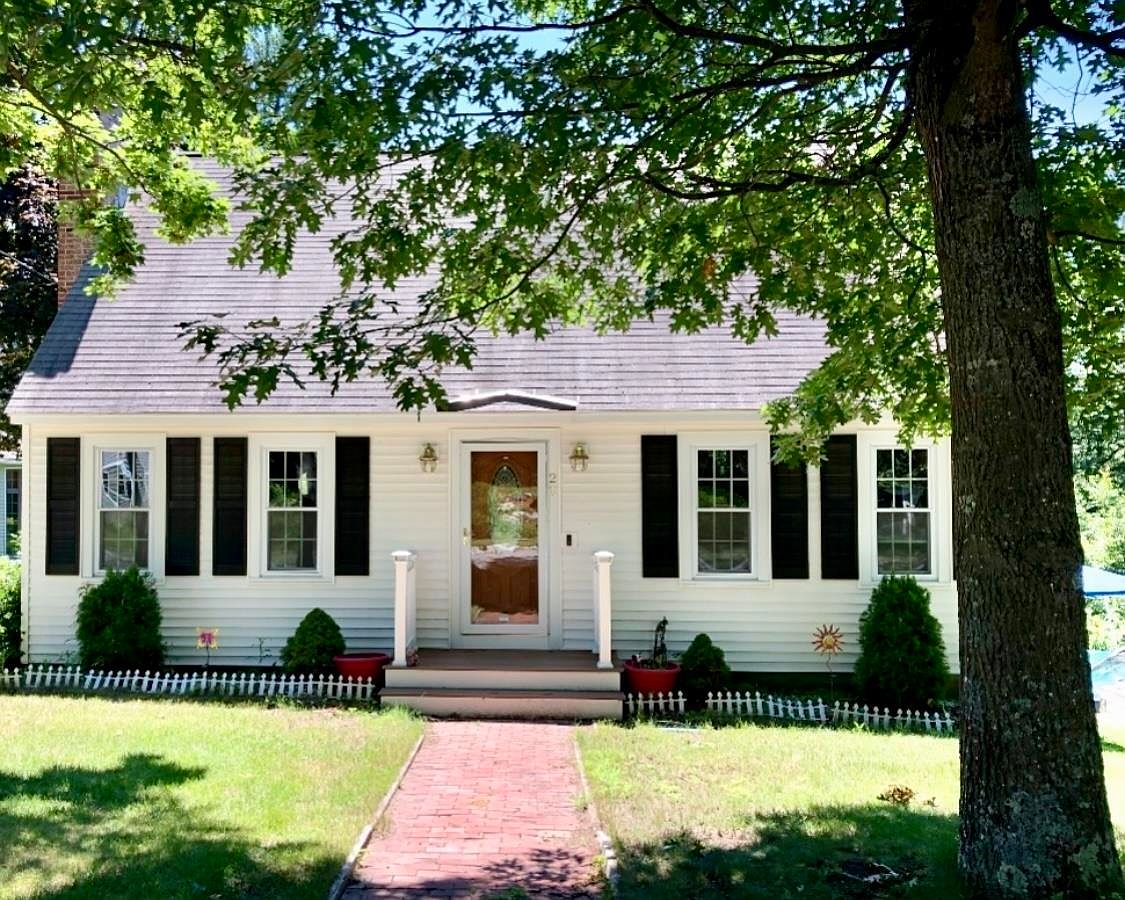20 Hazel Avenue, Nashua, NH 03062 Zillow