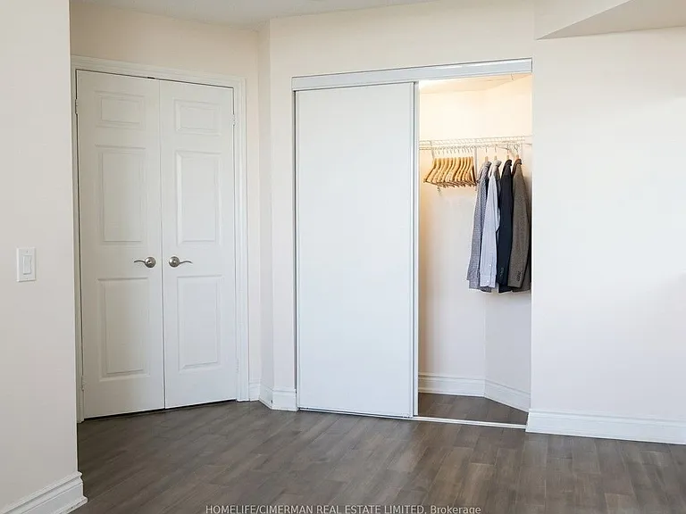 80 Harrison Garden Blvd #1819 — Photo 9