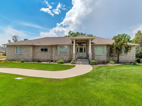 14278 S Country Classic Dr, Bluffdale, UT 84065