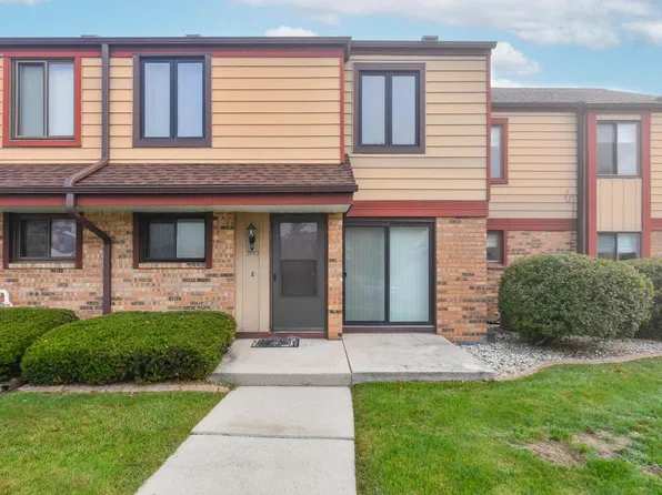 3943 W College AVENUE, Milwaukee, WI 53221