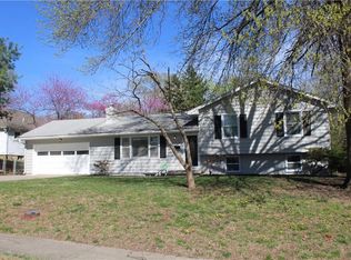 5737 Mackey St, Merriam, KS 66202