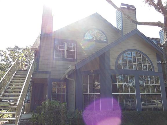 3rd image of 965 Helmsley Ct APT 107