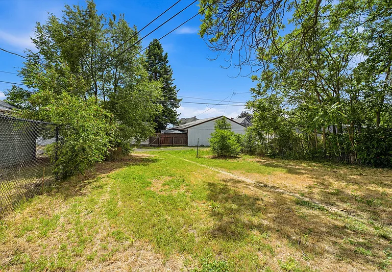 314 E Ermina Ave — Photo 27