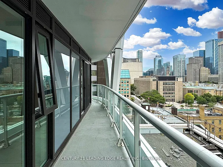 230 Simcoe St #726 — Photo 20