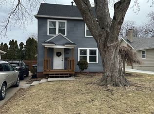 2415 40th Pl, Des Moines, IA 50310