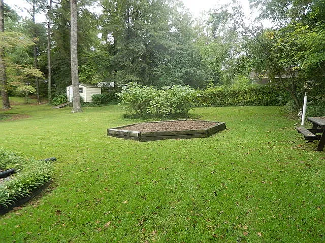 731 Gay Dr — Photo 9