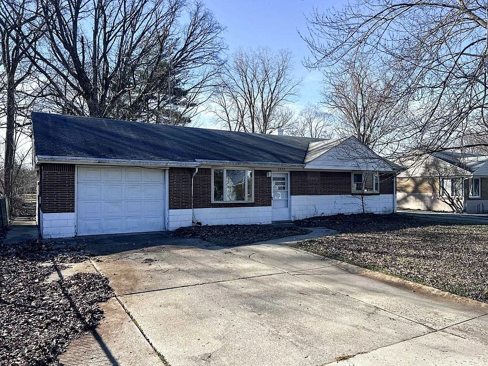 1st image of 2352 Rollins St