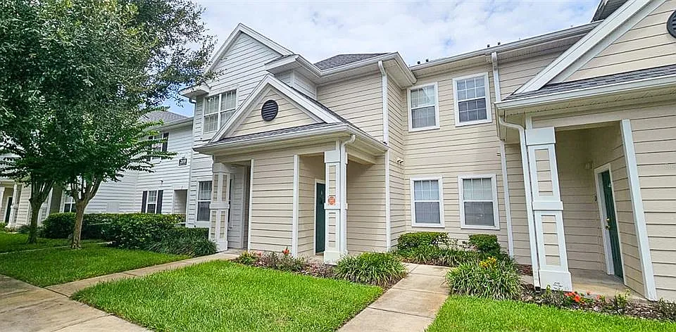 200 Southern Pecan Cir #203