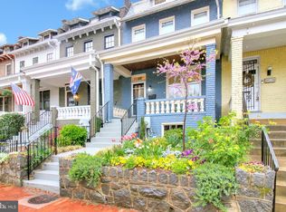 239 11th St SE, Washington, DC 20003