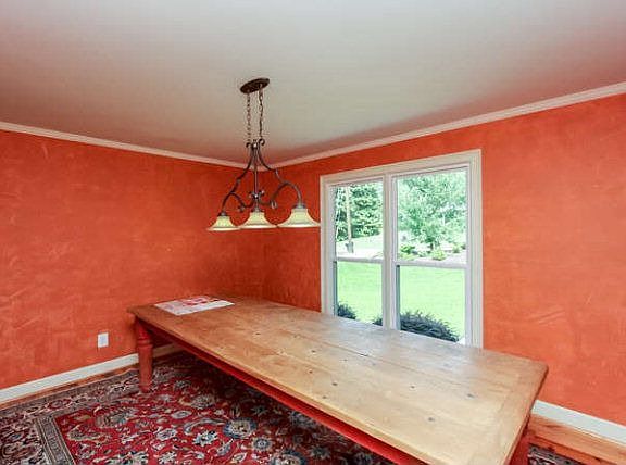 3rd image of 2721 Wellington Dr