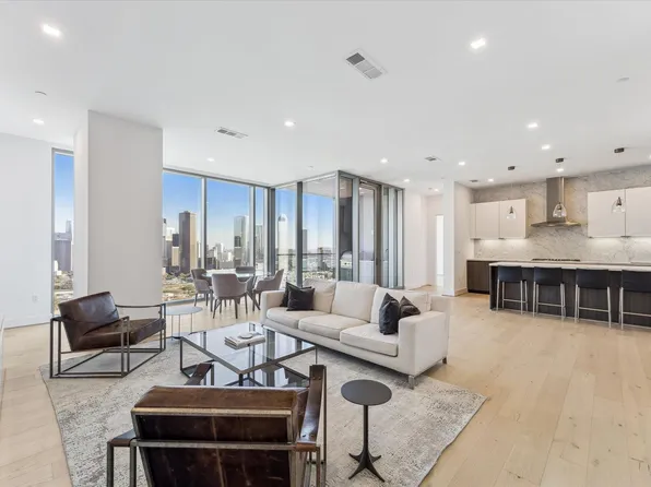 1711 Allen Pkwy #2605, Houston, TX 77019