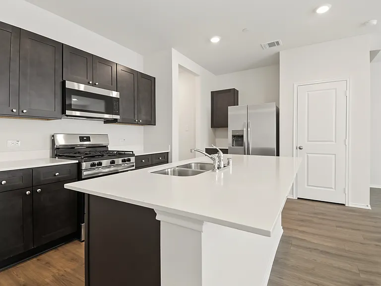 Enclave at Maxwell Creek — Photo 4