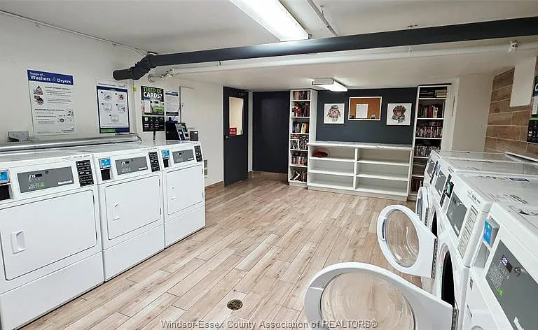 3900 Wyandotte St E #121 — Photo 13