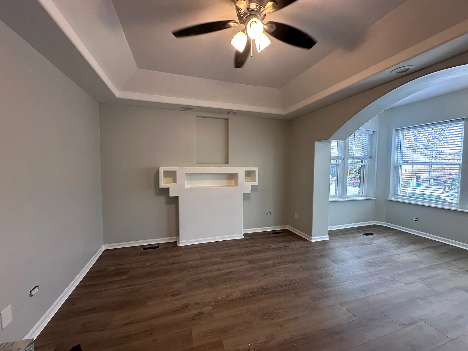3 bed, 1200 sqft, $2,600 — Photo 2