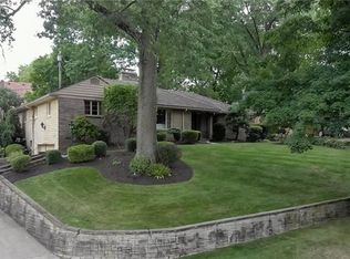 21 Woodland Dr, Pittsburgh, PA
