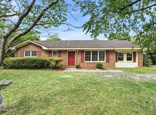 5117 Chaucer Drive, Wilmington, NC 28405