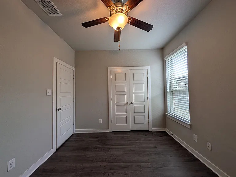 546 Creekside Frst — Photo 17