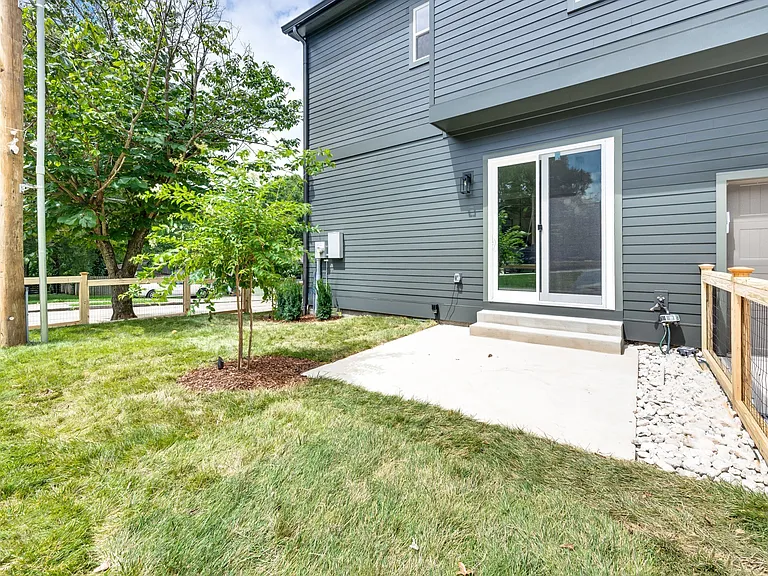 2430 Little Ave — Photo 47