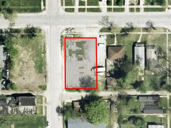 50 W 150th St, Harvey, IL 60426