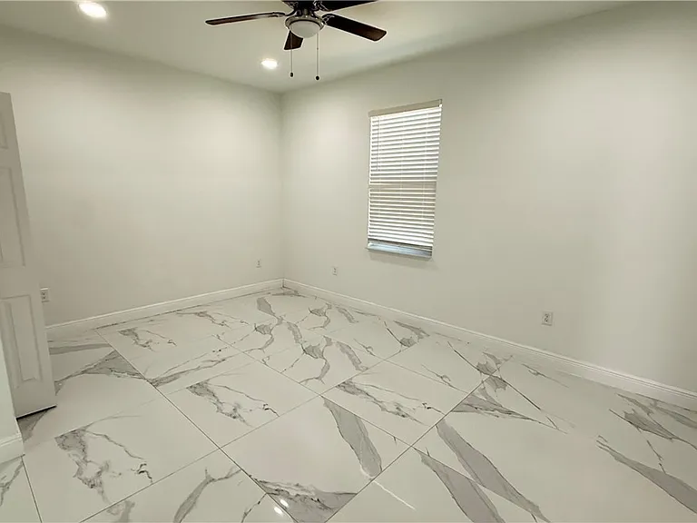 508 Bell Blvd S — Photo 5