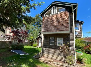 528 57th St #A, Pt Townsend, WA 98368