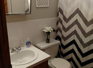615 Madison St APT 6, Anoka, MN 55303