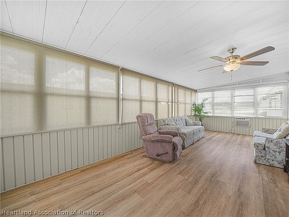 5th image of 3345 Illinois Ave
