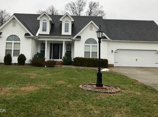 107 Brooke Ln, Carterville, IL 62918