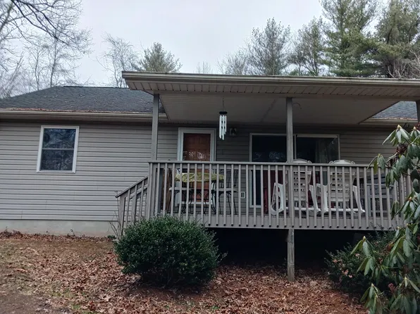 449 Cranberry Ln, Fleetwood, NC 28626