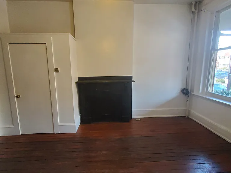 80 W Ross St — Photo 2