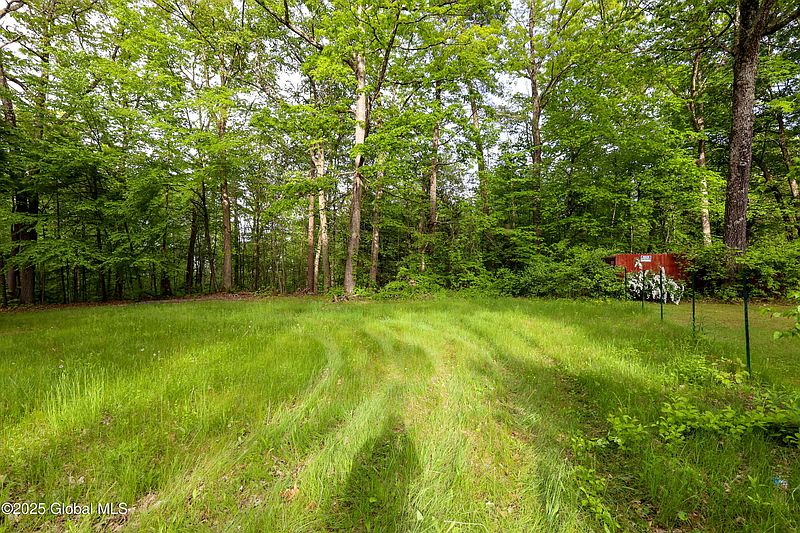 5th image of L18 Blind Rock Road